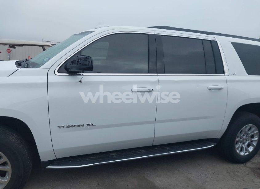 Photo 13 of 2019 Gmc Yukon XL SLT (VIN 1GKS1GKC8KR395425)