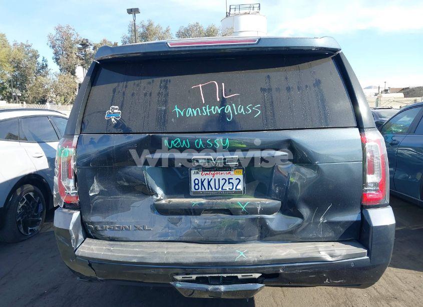 Photo 17 of 2019 Gmc Yukon XL SLT (VIN 1GKS1GKCXKR323920)