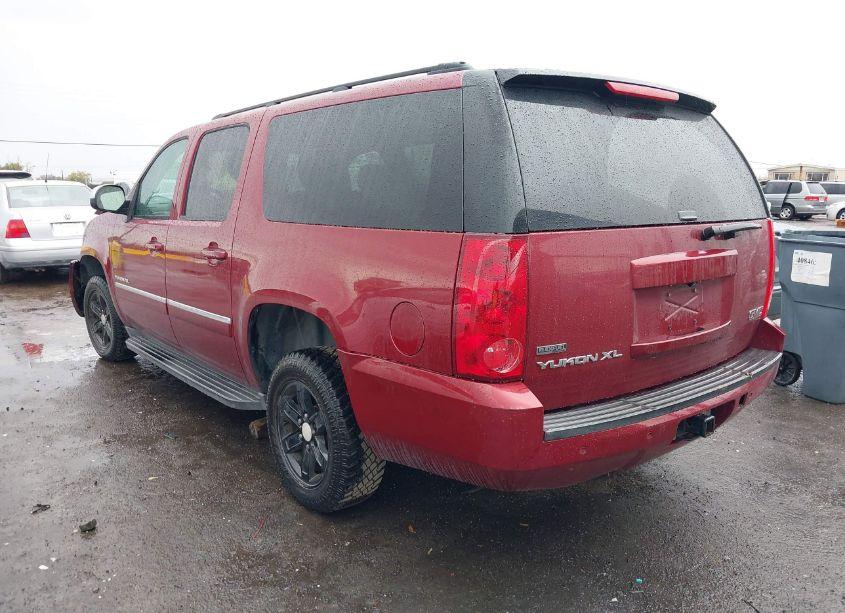 Photo 3 of 2011 Gmc Yukon XL 1500 SLE (VIN 1GKS1HE0XBR134210)
