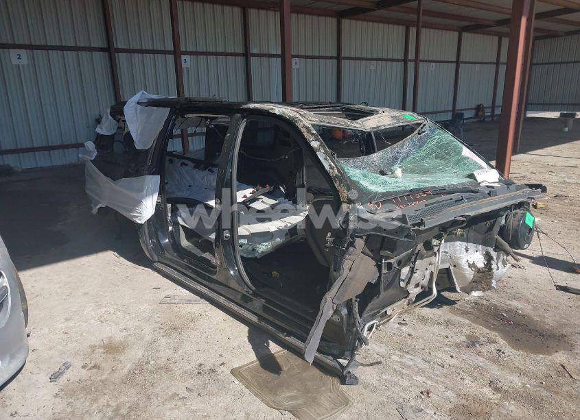 2019 Gmc Yukon XL DENALI (VIN 1GKS1HKJ2KR220057) main photo