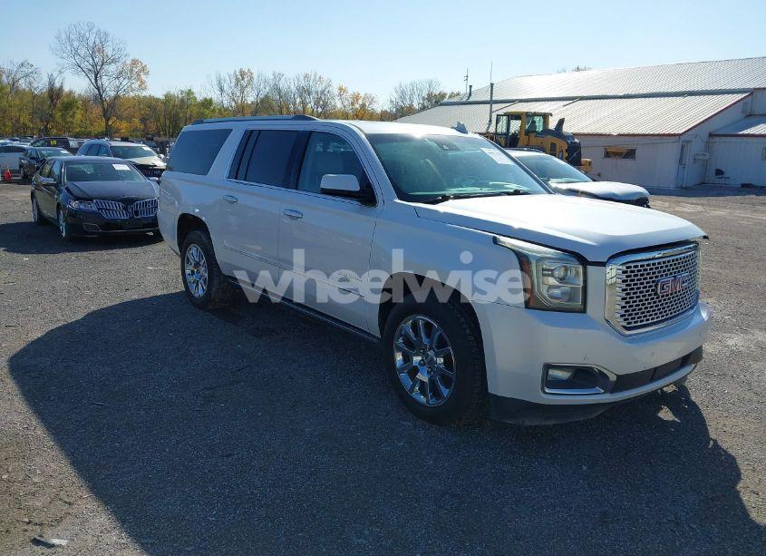 2016 Gmc Yukon XL DENALI (VIN 1GKS1HKJ4GR374101) main photo