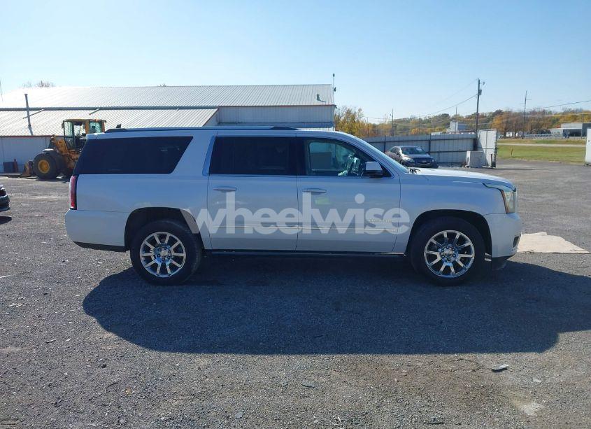 Photo 13 of 2016 Gmc Yukon XL DENALI (VIN 1GKS1HKJ4GR374101)