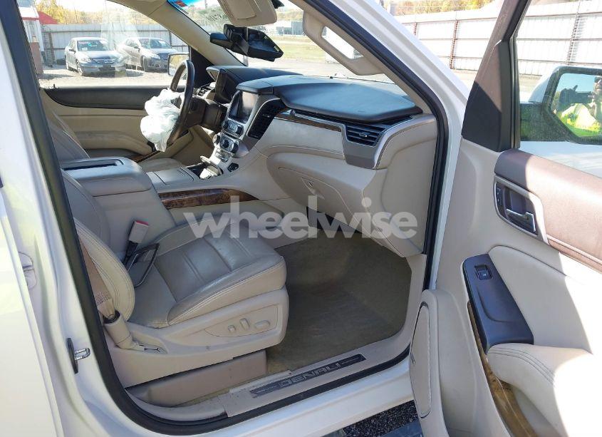 Photo 5 of 2016 Gmc Yukon XL DENALI (VIN 1GKS1HKJ4GR374101)