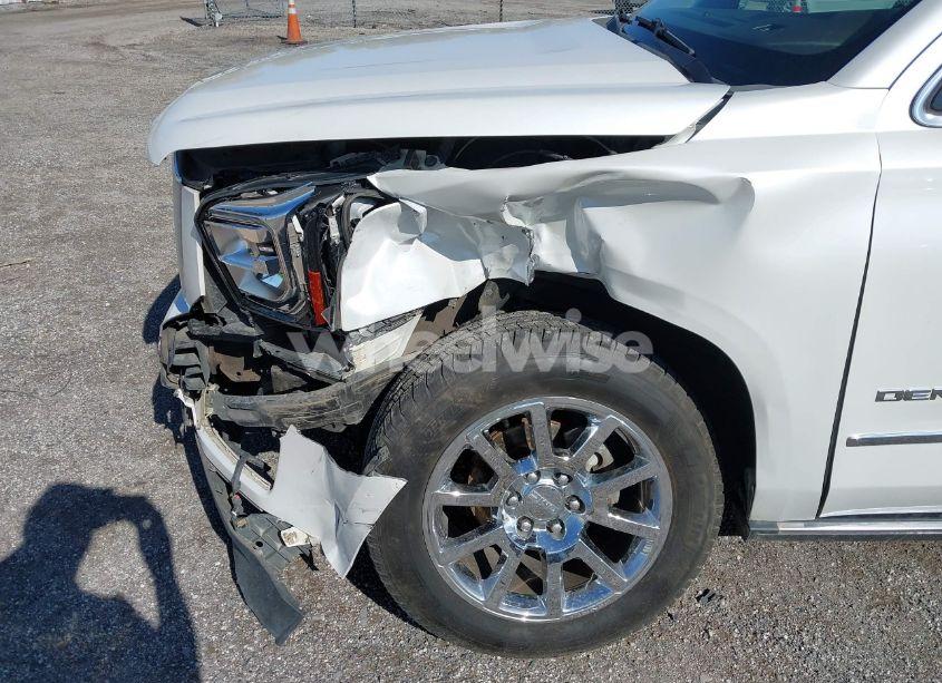 Photo 6 of 2016 Gmc Yukon XL DENALI (VIN 1GKS1HKJ4GR374101)