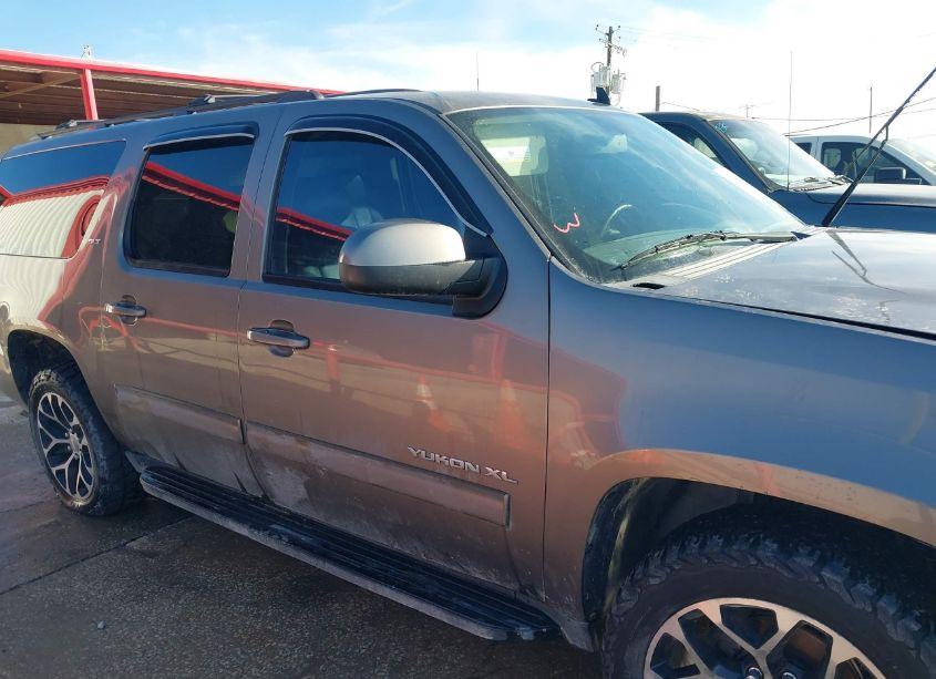 Photo 13 of 2011 Gmc Yukon XL 1500 SLT (VIN 1GKS1KE02BR297446)