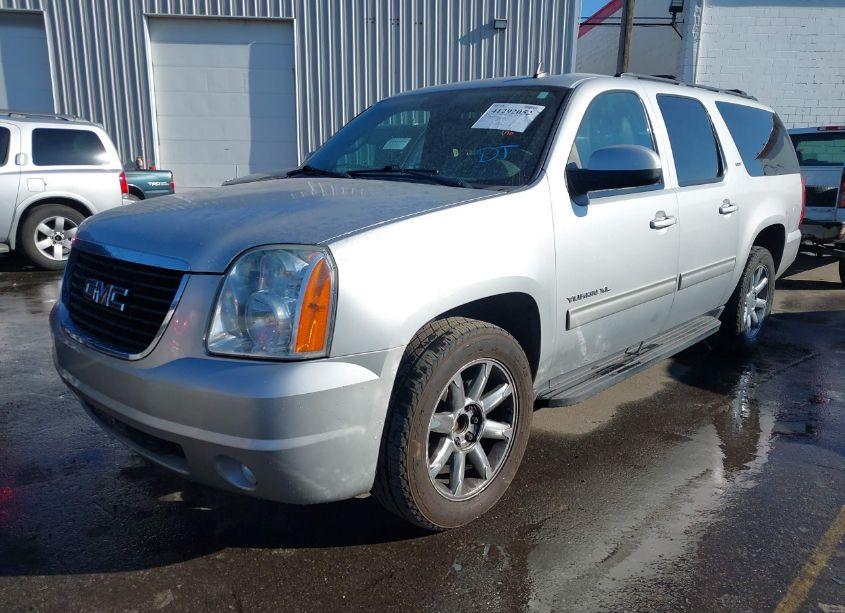 Photo 2 of 2011 Gmc Yukon XL 1500 SLT (VIN 1GKS1KE02BR334284)