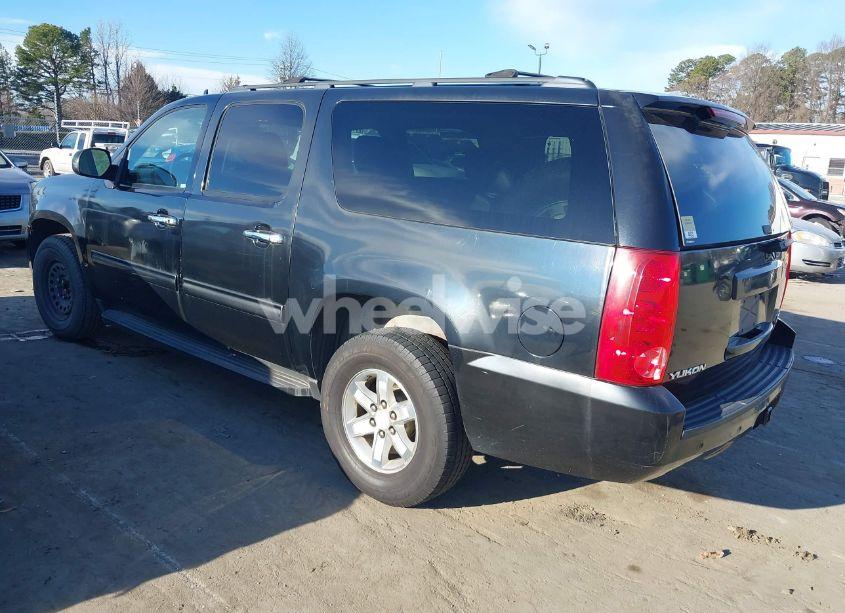 Photo 3 of 2011 Gmc Yukon XL 1500 SLT (VIN 1GKS1KE06BR174460)