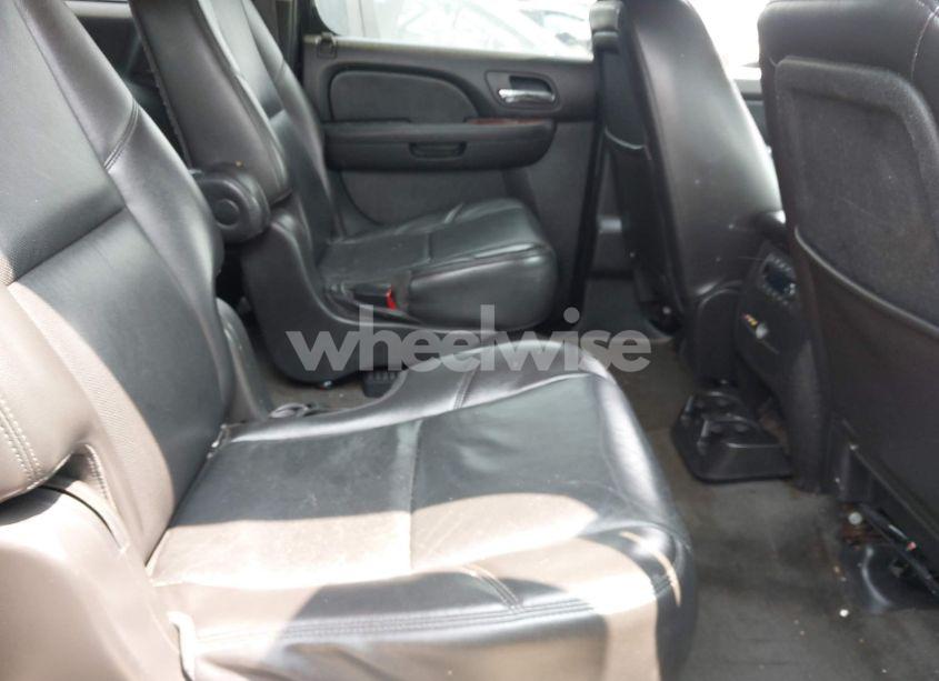 Photo 8 of 2011 Gmc Yukon XL 1500 SLT (VIN 1GKS1KE06BR398442)