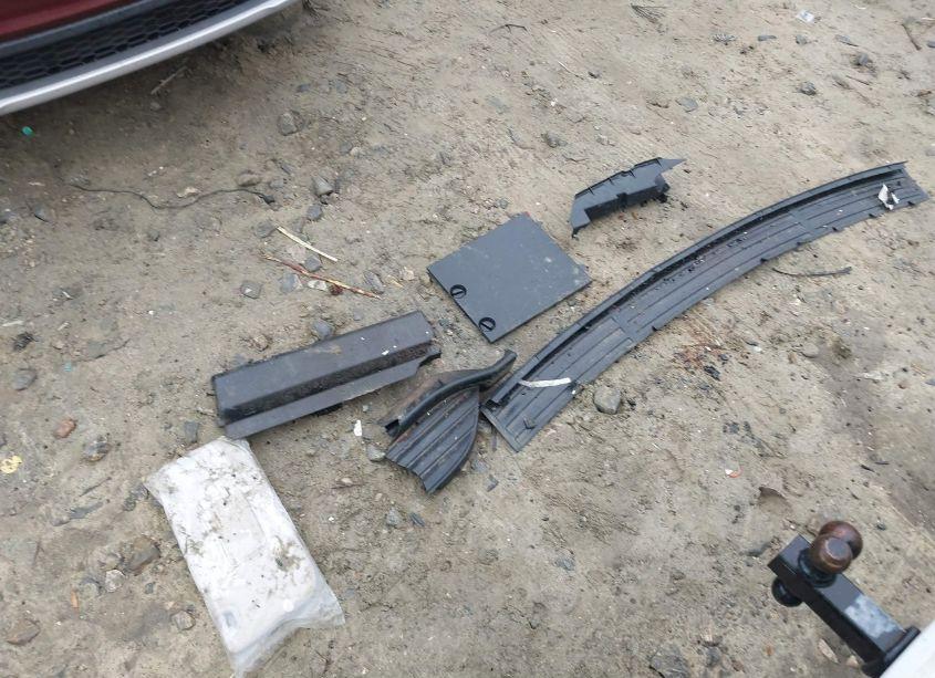 Photo 12 of 2013 Gmc Yukon XL 1500 SLT (VIN 1GKS1KE08DR310350)