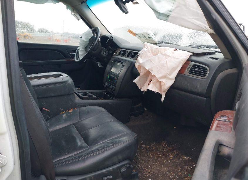 Photo 5 of 2013 Gmc Yukon XL 1500 SLT (VIN 1GKS1KE08DR310350)