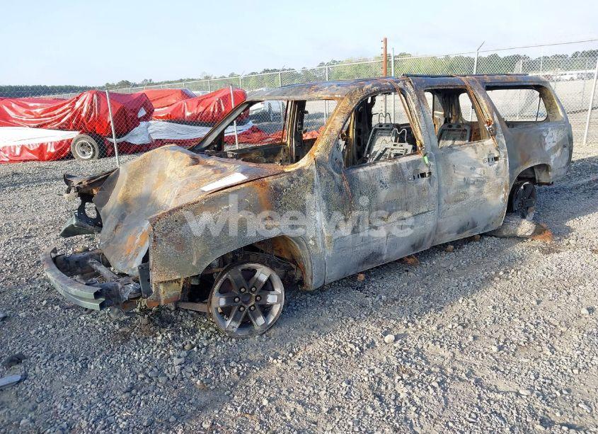 Photo 2 of 2011 Gmc Yukon XL 1500 SLT (VIN 1GKS1KE0XBR278126)