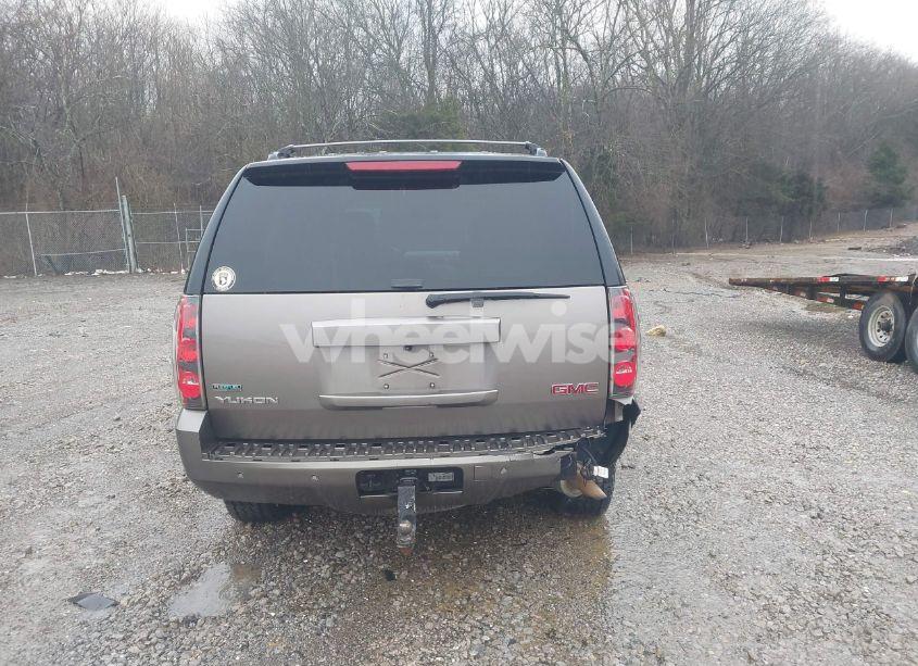 Photo 16 of 2011 Gmc Yukon SLE (VIN 1GKS2AE0XBR249314)