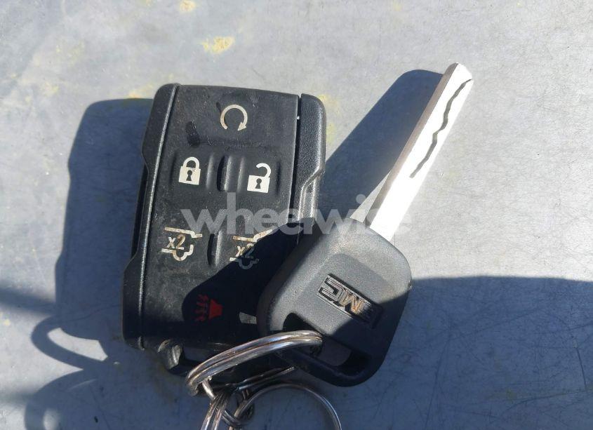 Photo 11 of 2015 Gmc Yukon SLE (VIN 1GKS2AKC2FR514005)