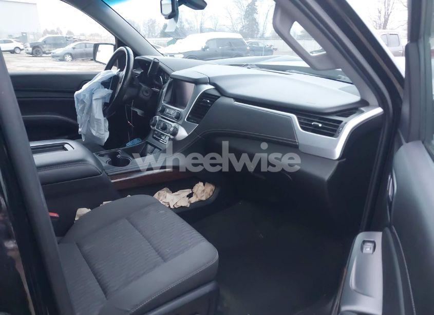 Photo 5 of 2016 Gmc Yukon SLE (VIN 1GKS2AKC2GR264038)