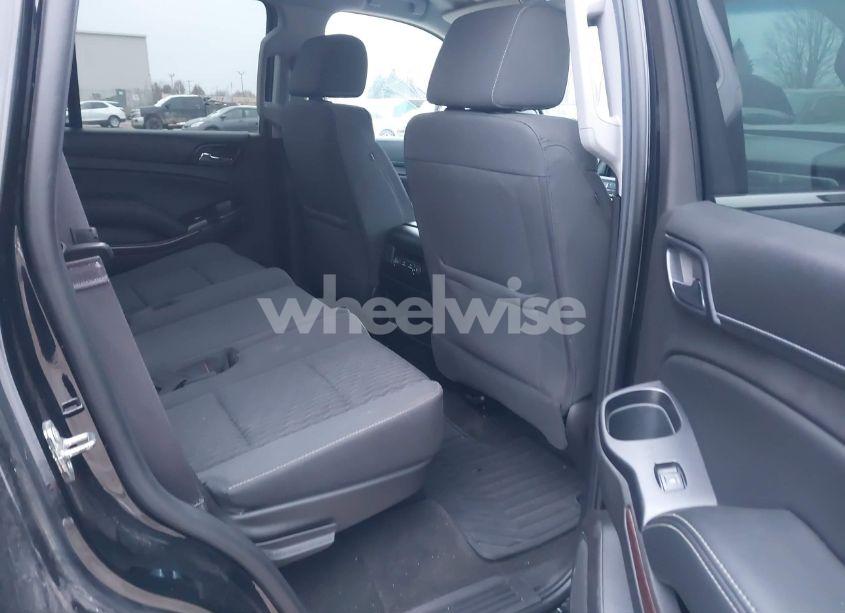 Photo 8 of 2016 Gmc Yukon SLE (VIN 1GKS2AKC2GR264038)