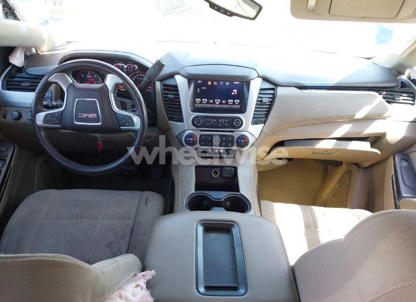 Photo 5 of 2016 Gmc Yukon SLE (VIN 1GKS2AKC6GR199646)