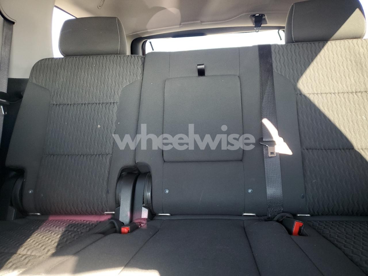 Photo 10 of 2019 GMC YUKON SLE (VIN 1GKS2AKC8KR375069)