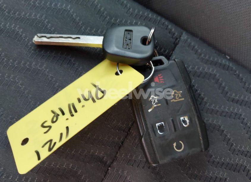 Photo 11 of 2015 Gmc Yukon SLE (VIN 1GKS2AKC9FR668999)