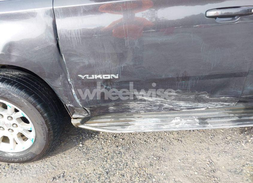 Photo 17 of 2015 Gmc Yukon SLE (VIN 1GKS2AKC9FR668999)