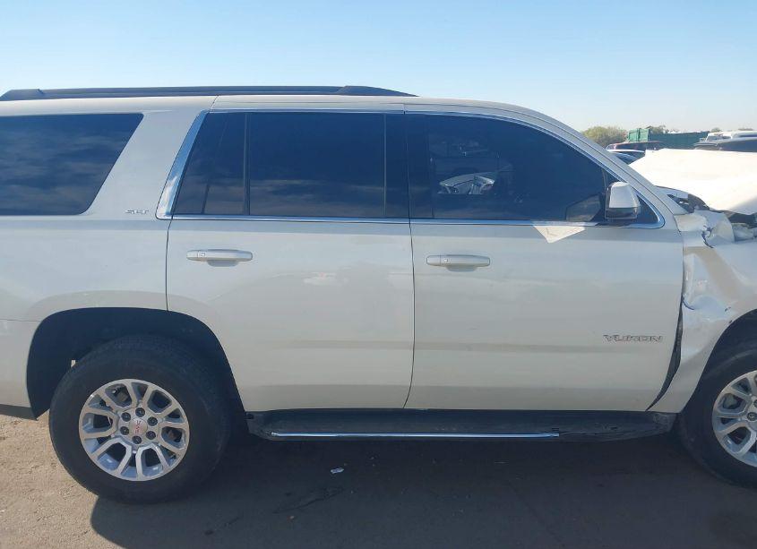 Photo 14 of 2015 Gmc Yukon SLT (VIN 1GKS2BKC2FR660247)
