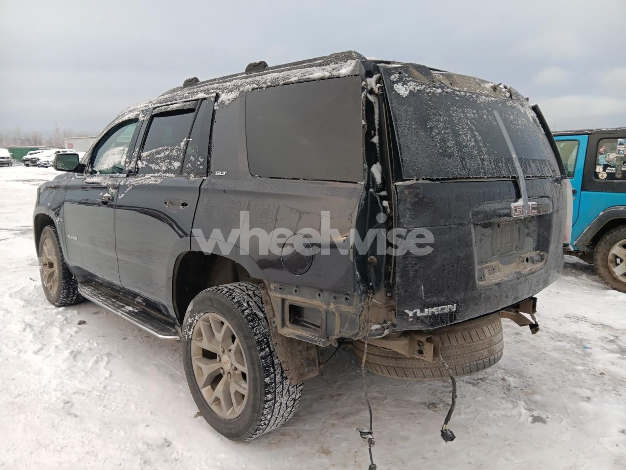 Photo 2 of 2018 GMC YUKON SLT (VIN 1GKS2BKC2JR318418)