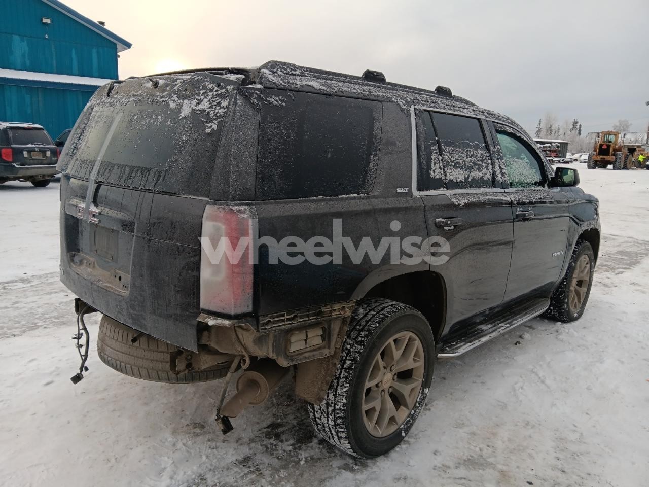 Photo 3 of 2018 GMC YUKON SLT (VIN 1GKS2BKC2JR318418)