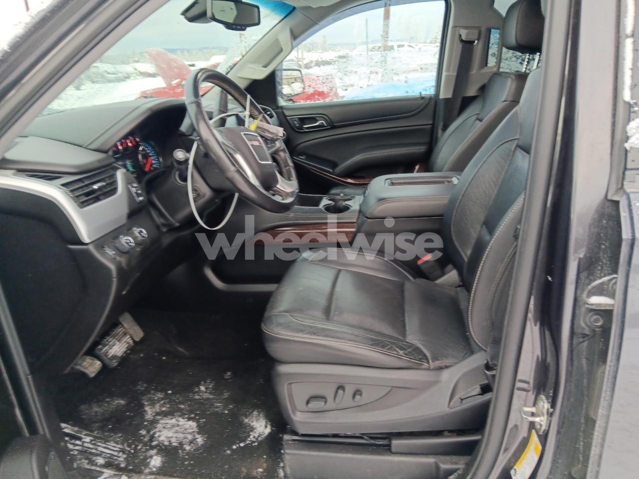 Photo 7 of 2018 GMC YUKON SLT (VIN 1GKS2BKC2JR318418)