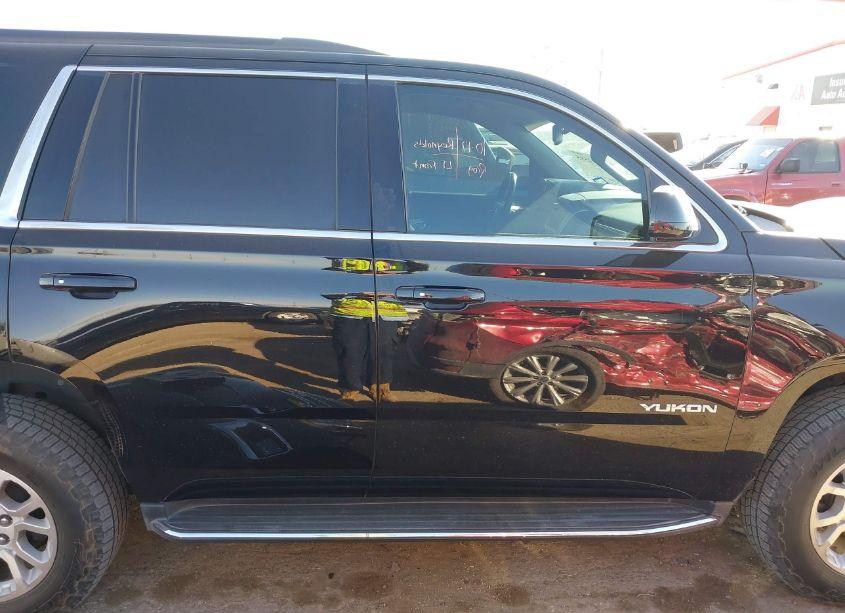 Photo 14 of 2019 Gmc Yukon SLT (VIN 1GKS2BKC3KR171933)