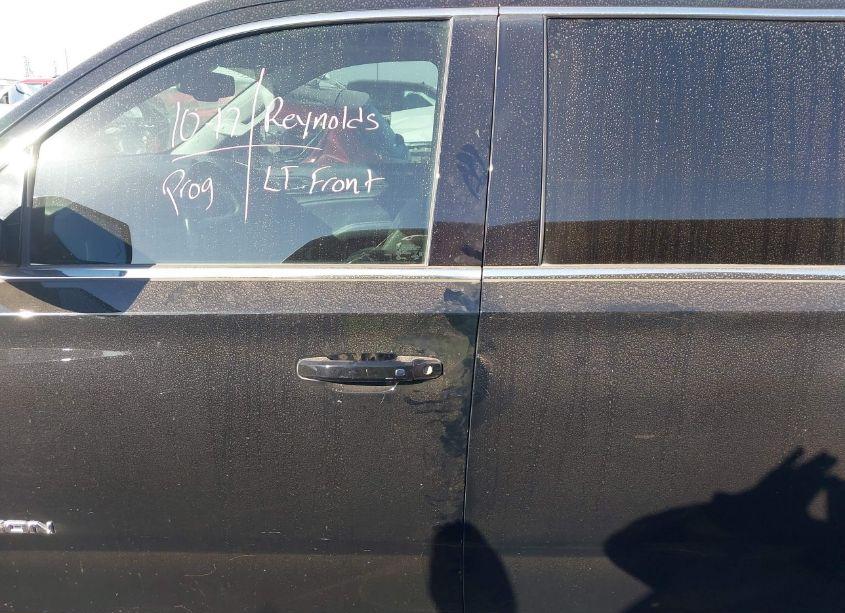 Photo 15 of 2019 Gmc Yukon SLT (VIN 1GKS2BKC3KR171933)