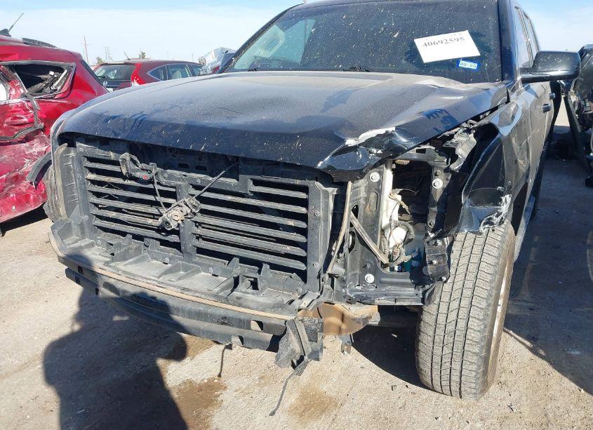 Photo 6 of 2019 Gmc Yukon SLT (VIN 1GKS2BKC3KR171933)