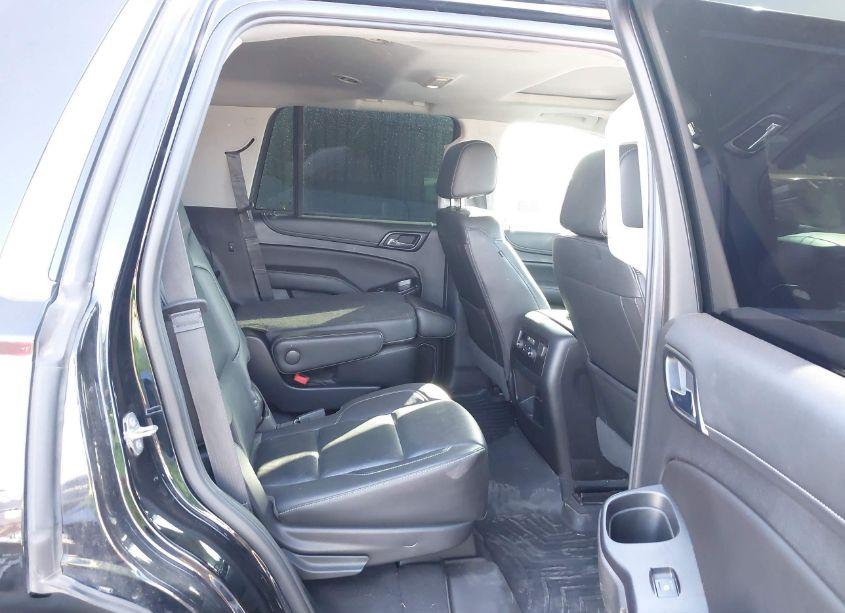 Photo 8 of 2019 Gmc Yukon SLT (VIN 1GKS2BKC3KR171933)