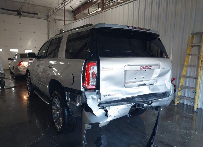 Photo 3 of 2019 Gmc Yukon SLT (VIN 1GKS2BKC4KR103415)