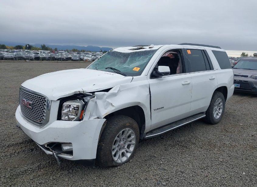 Photo 2 of 2016 Gmc Yukon SLT (VIN 1GKS2BKC5GR354273)
