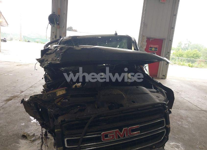 Photo 12 of 2019 Gmc Yukon SLT (VIN 1GKS2BKC6KR313062)