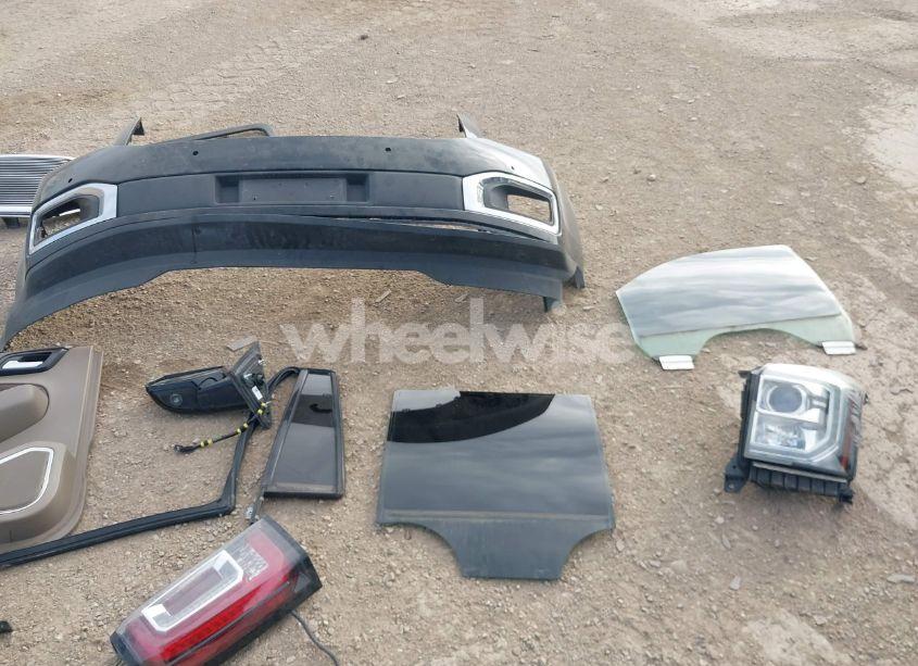 Photo 12 of 2015 Gmc Yukon SLT (VIN 1GKS2BKC7FR569359)