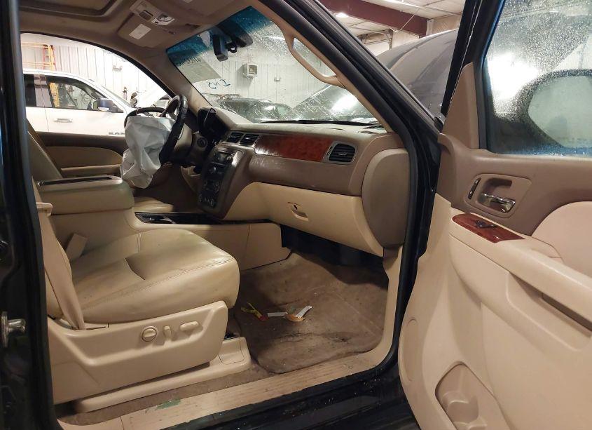 Photo 5 of 2011 Gmc Yukon SLT (VIN 1GKS2CE01BR238357)