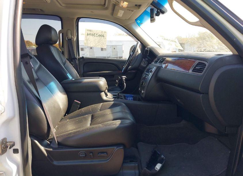 Photo 5 of 2011 Gmc Yukon SLT (VIN 1GKS2CE02BR293805)