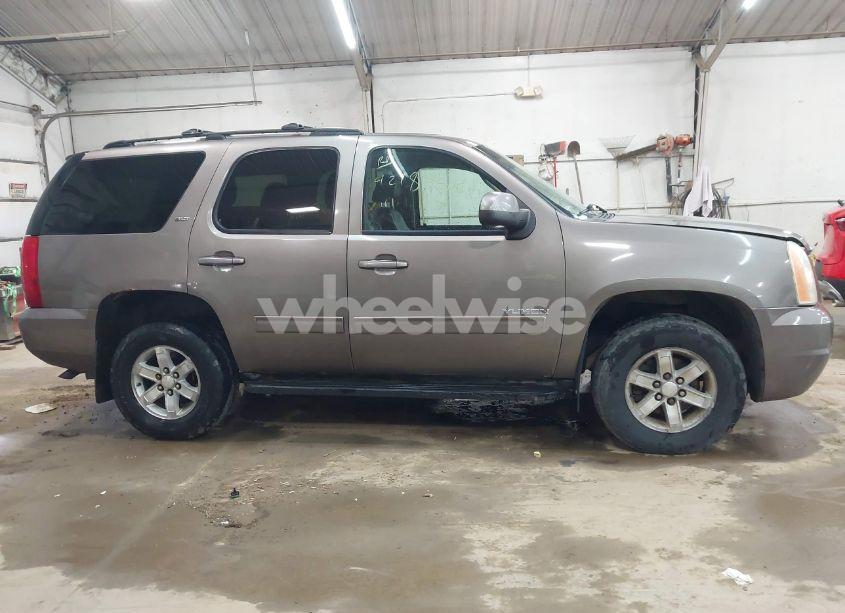 Photo 13 of 2011 Gmc Yukon SLT (VIN 1GKS2CE02BR336524)