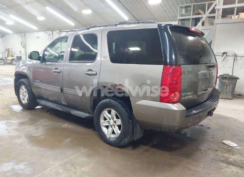 Photo 3 of 2011 Gmc Yukon SLT (VIN 1GKS2CE02BR336524)