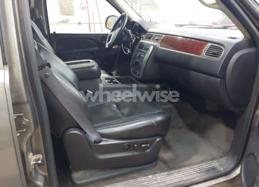 Photo 5 of 2011 Gmc Yukon SLT (VIN 1GKS2CE02BR336524)