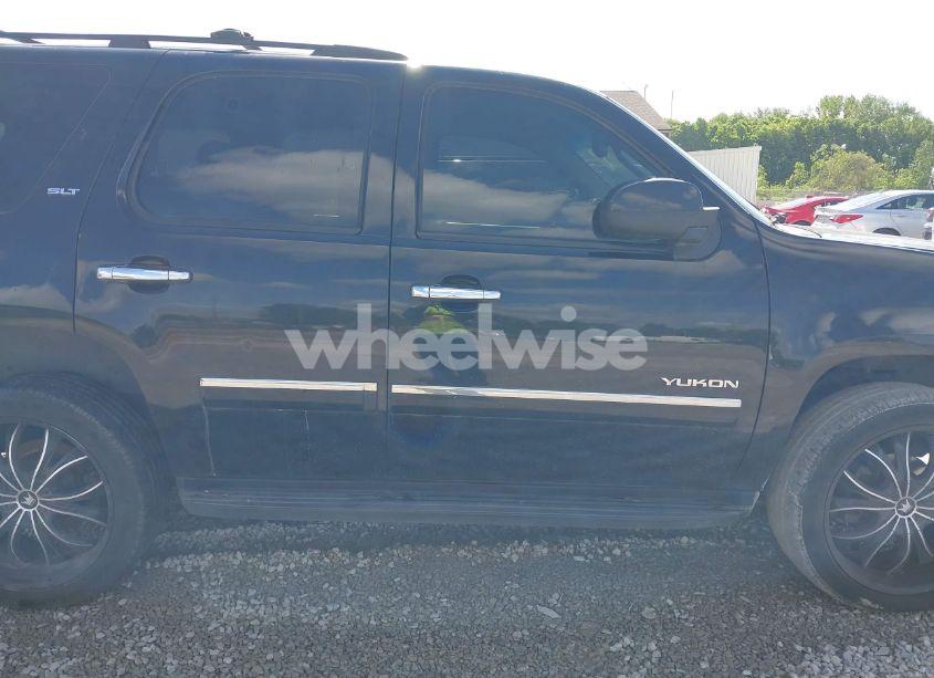 Photo 13 of 2011 Gmc Yukon SLT (VIN 1GKS2CE02BR345370)