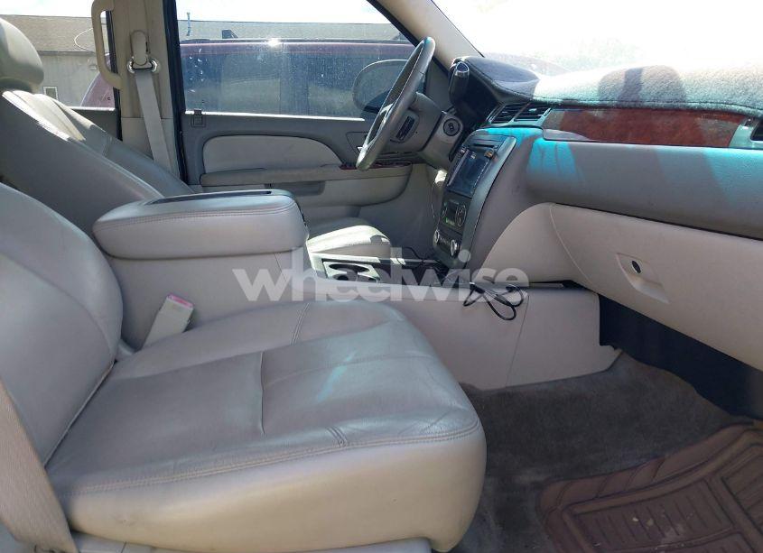 Photo 5 of 2011 Gmc Yukon SLT (VIN 1GKS2CE02BR345370)