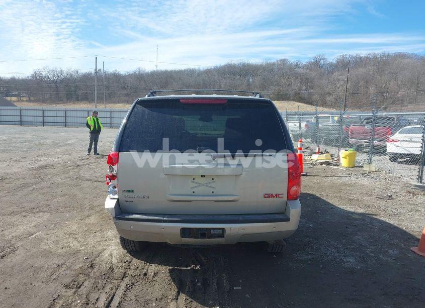 Photo 16 of 2011 Gmc Yukon SLT (VIN 1GKS2CE03BR154461)