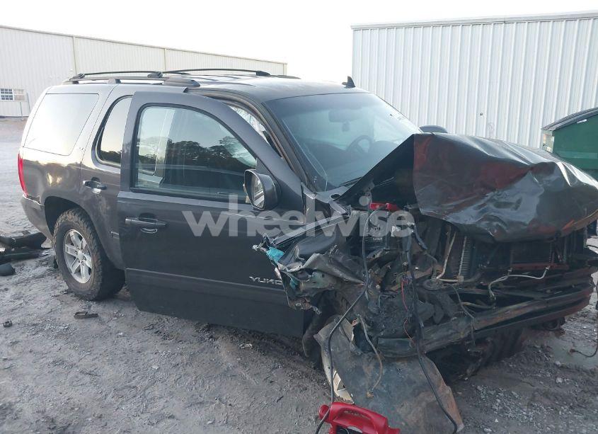 2011 Gmc Yukon SLT (VIN 1GKS2CE03BR246363) main photo