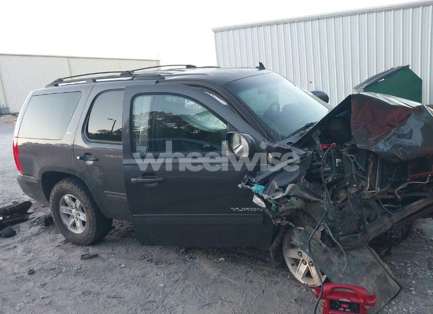 Photo 14 of 2011 Gmc Yukon SLT (VIN 1GKS2CE03BR246363)