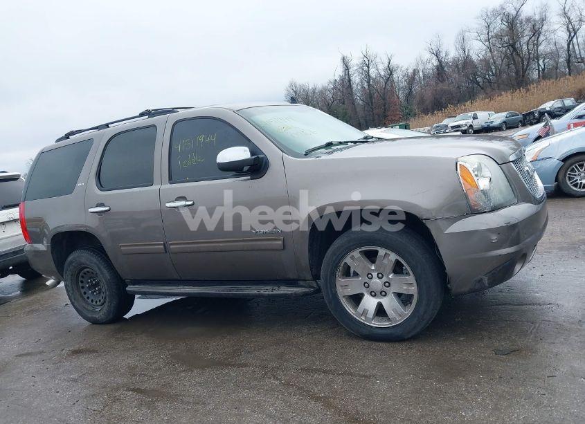 Photo 13 of 2011 Gmc Yukon SLT (VIN 1GKS2CE05BR240869)