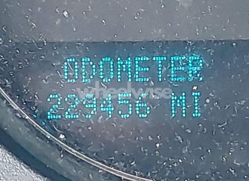 Photo 15 of 2011 Gmc Yukon SLT (VIN 1GKS2CE05BR240869)