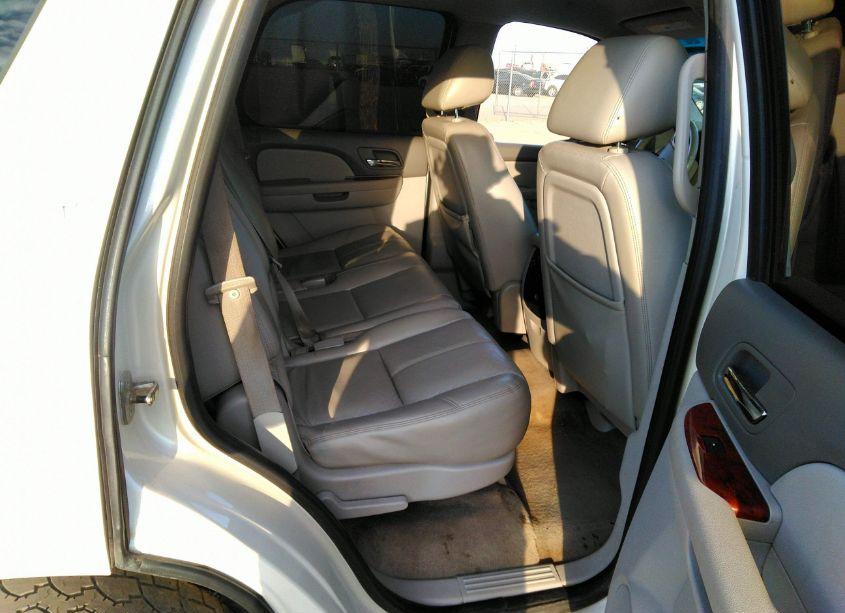 Photo 8 of 2011 Gmc Yukon SLT (VIN 1GKS2CE05BR339661)