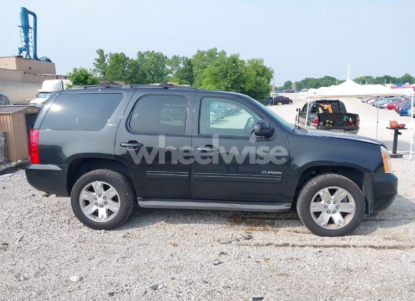 Photo 13 of 2011 Gmc Yukon SLT (VIN 1GKS2CE06BR137833)
