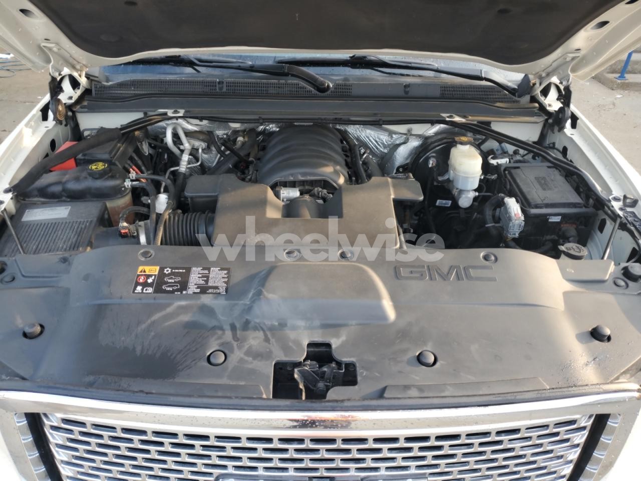 Photo 12 of 2015 GMC YUKON DENALI (VIN 1GKS2CKJ4FR302636)